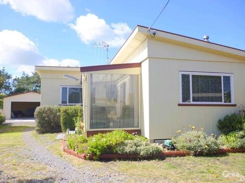 57 Punga Street, Tangimoana
