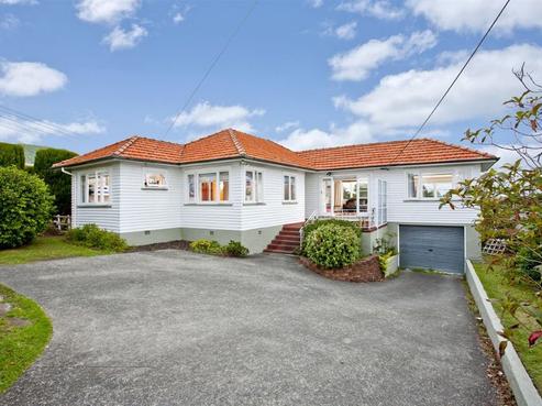 67 Pupuke Road, Birkenhead