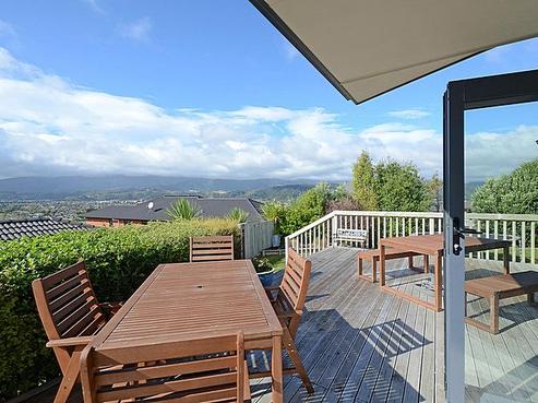 26 James Nairn Grove, Riverstone Terraces