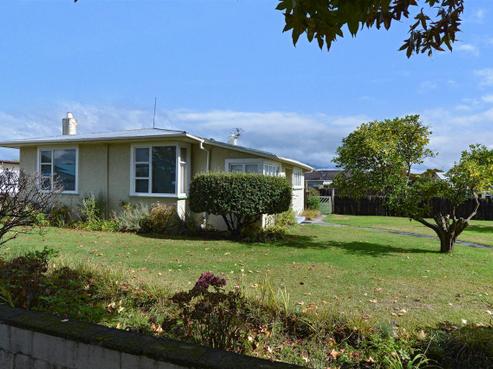 15 Herewini Street, Victoria