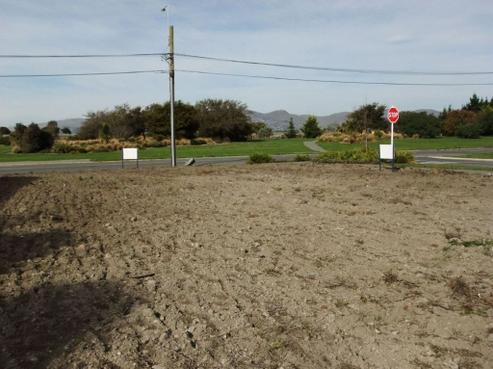 2 Farnborough Street, Aranui