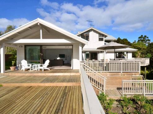 121 Brick Bay Drive, Sandspit