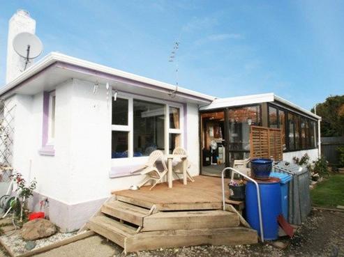 86 West Street, Hawthorndale