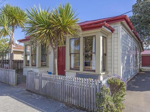 31 Beach Street, Petone
