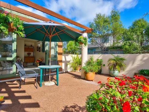 127 Awaroa Road, Sunnyvale