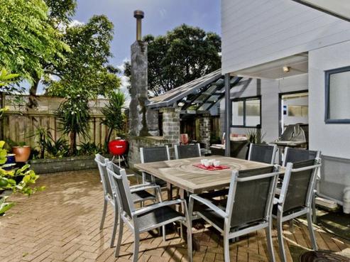 22A Sulphur Beach Road, Northcote Point