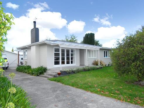 9 Upham Street, Havelock North