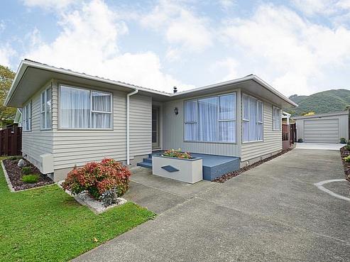 19 Montana Road, Totara Park