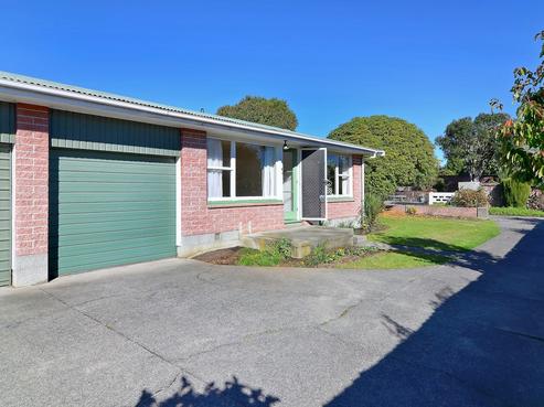 100 Roberta Drive, Somerfield