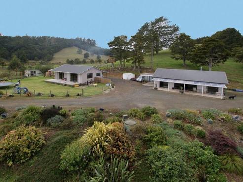 135 Mcbreen Road, Hikurangi