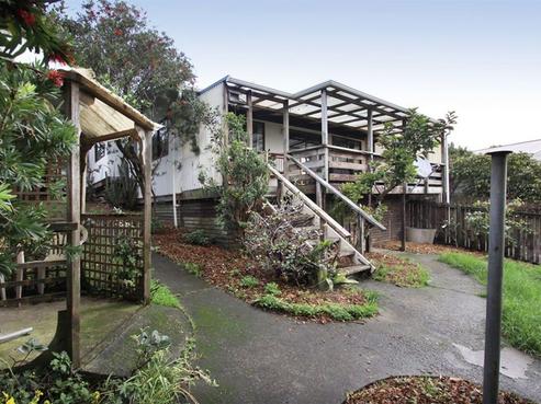 45 Brian Crescent, Stanmore Bay