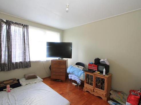 29 Clarkson Crescent, Otara