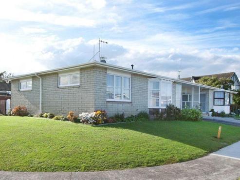 15 Browning Place, Roslyn