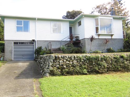 105 Tilley Road, Paekakariki
