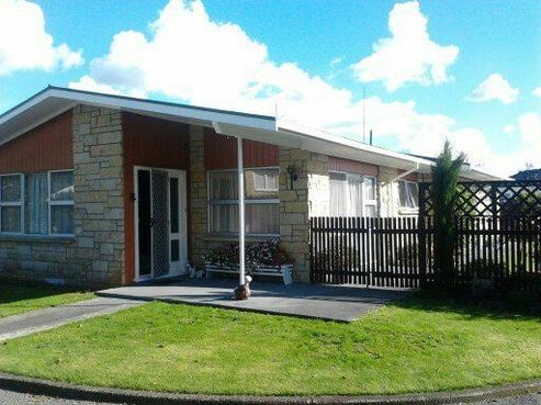 65 Thompson Street, Leamington
