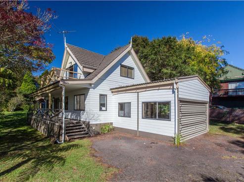 20 Lemnos Place, Titirangi