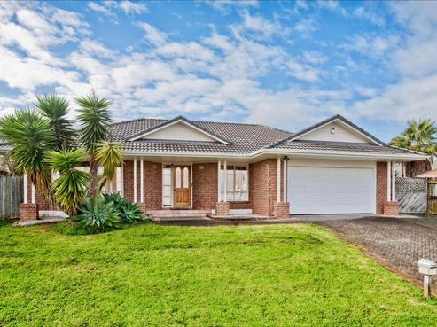 6 Faldo Drive, Golflands