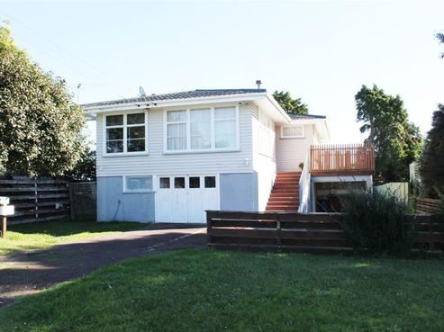 9 Bamboo Grove, Kelston