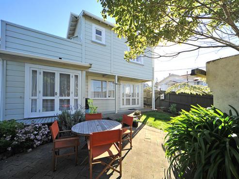 37 Colombo Street, Newtown