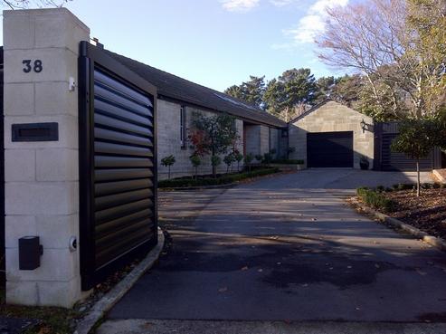 38 Wellesley Avenue, Avenal