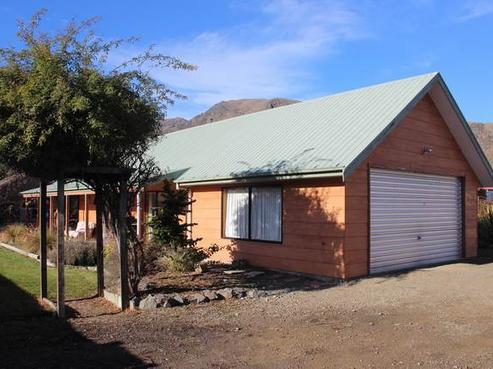 16 Benmore Place, Omarama