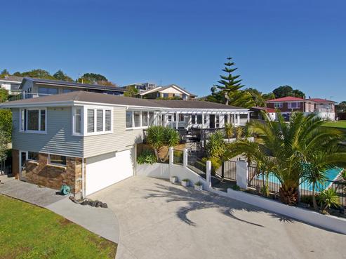 4 Routly Avenue, Pukekohe