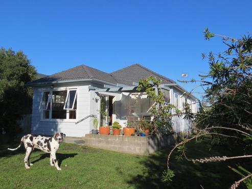 184 Lake Road, Belmont