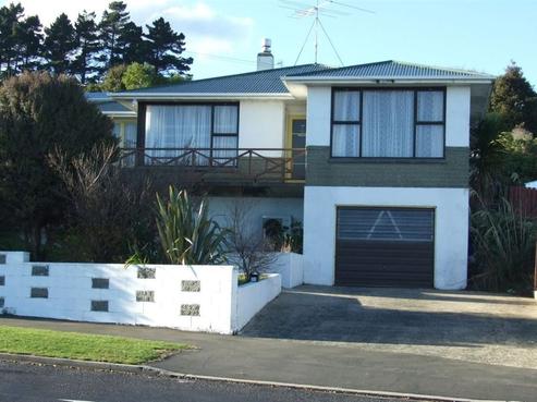 75 Mckerrow Street, Shiel Hill