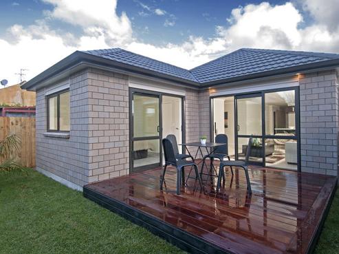 330 Lake Road, Hauraki
