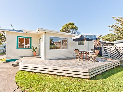 49 Lincoln Road, Springvale
