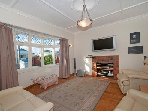 14 Bracken Street, Petone