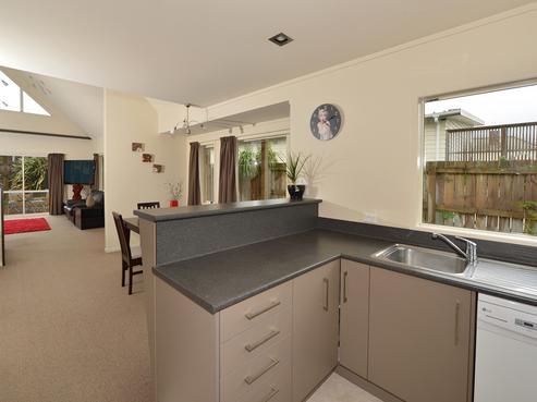 10A North Street, Woodhill