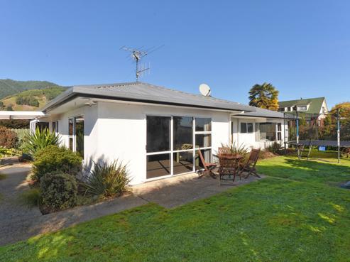 84 Olympus Way, Richmond