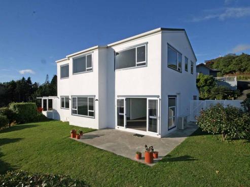 324 Princes Drive, Britannia Heights