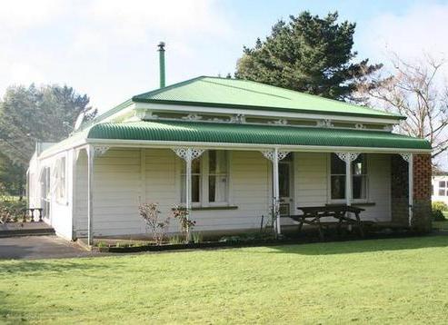 24 Castle Street, Eltham