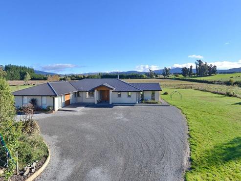 239 Bradys Road, Loburn