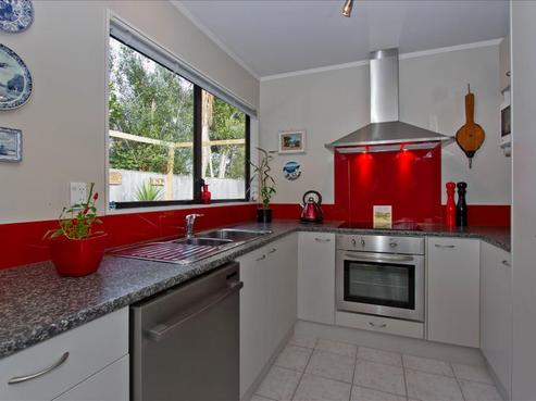 3/212 Moore Street, Howick