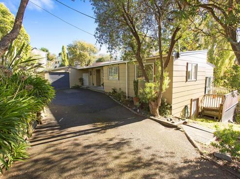 6 Rata Road, Stanmore Bay