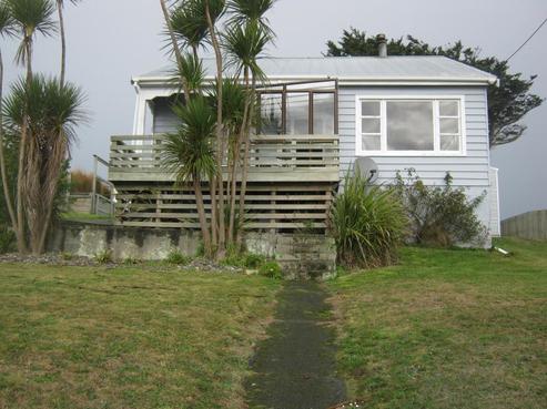 216 Foyle Street, Bluff
