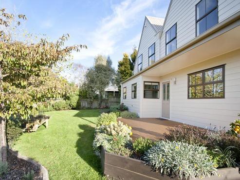 33 Springdale Grove, Fitzherbert