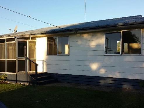 2 Tomin Road, Glenview