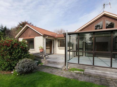 2/125 Te Mata Road, Havelock North