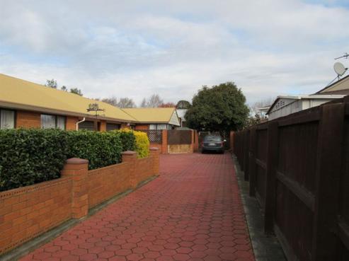 2/20 Momorangi Crescent, Redwood