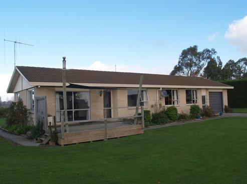 16 Orakipaoa Island Road, Temuka