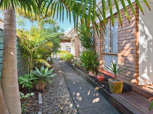 3B Ursula Place, Half Moon Bay