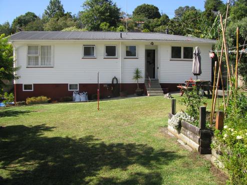 60 Raewyn Street, Morningside