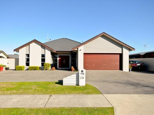 28 Wiltshire Drive, Huntington