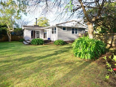 11 Glengarry Avenue, Manly