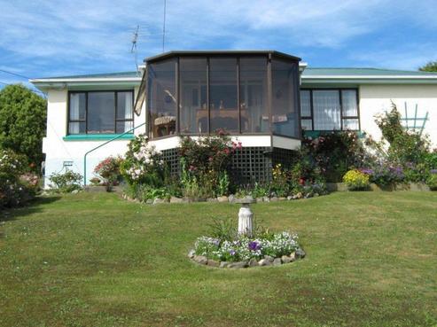 16 Pilcher Avenue, Bluff