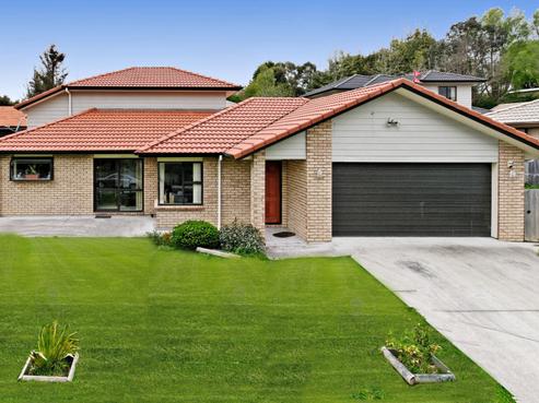 18 Burtons Drive, Swanson